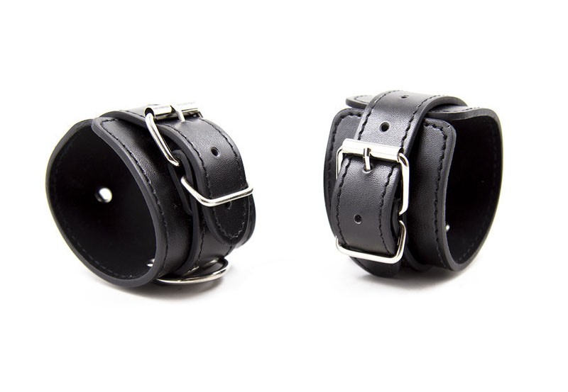  Shop bán Đồ chơi bạo dâm còng tay cân nhập khẩu