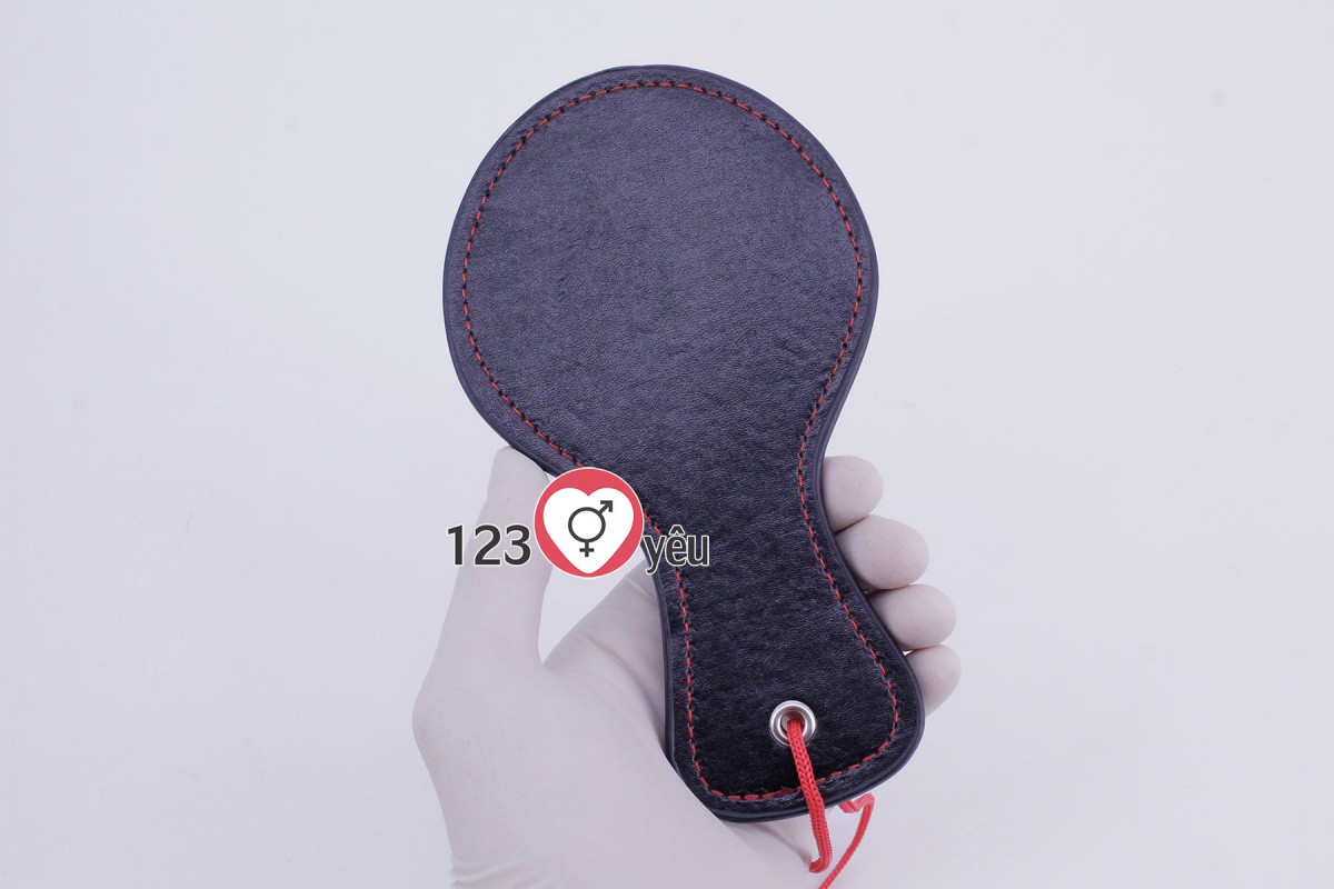 Dụng Cụ Roi Da Phết Mông Kích Thích Hưng Phấn Cặp Đôi
