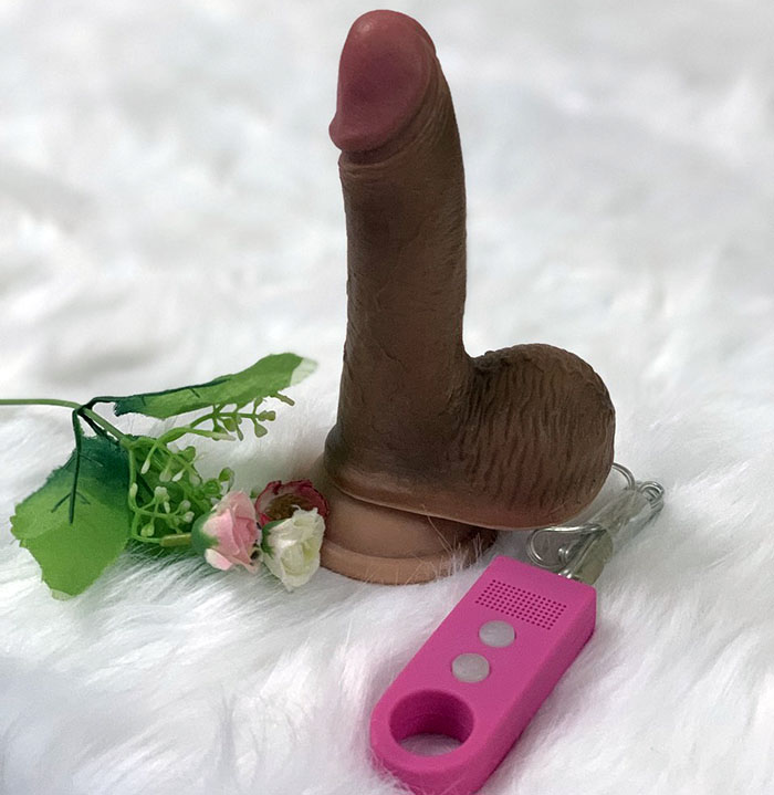 Dương vật silicon 2 thớ siêu mềm có rung Mr Luca thỏa mãn nữ giới