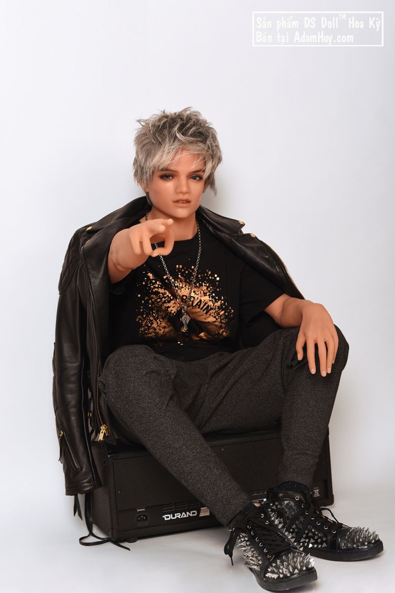 Búp bê DS Leo nam robot silicon khớp sống động chân thực