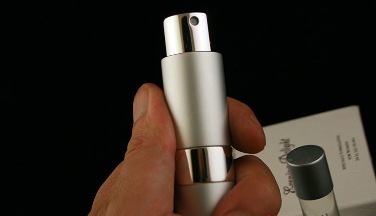 Nước hoa quyến rũ Eye of love kích thích ham muốn phái mạnh Nước hoa quyến rũ Eye of love kích thích ham muốn phái mạnh